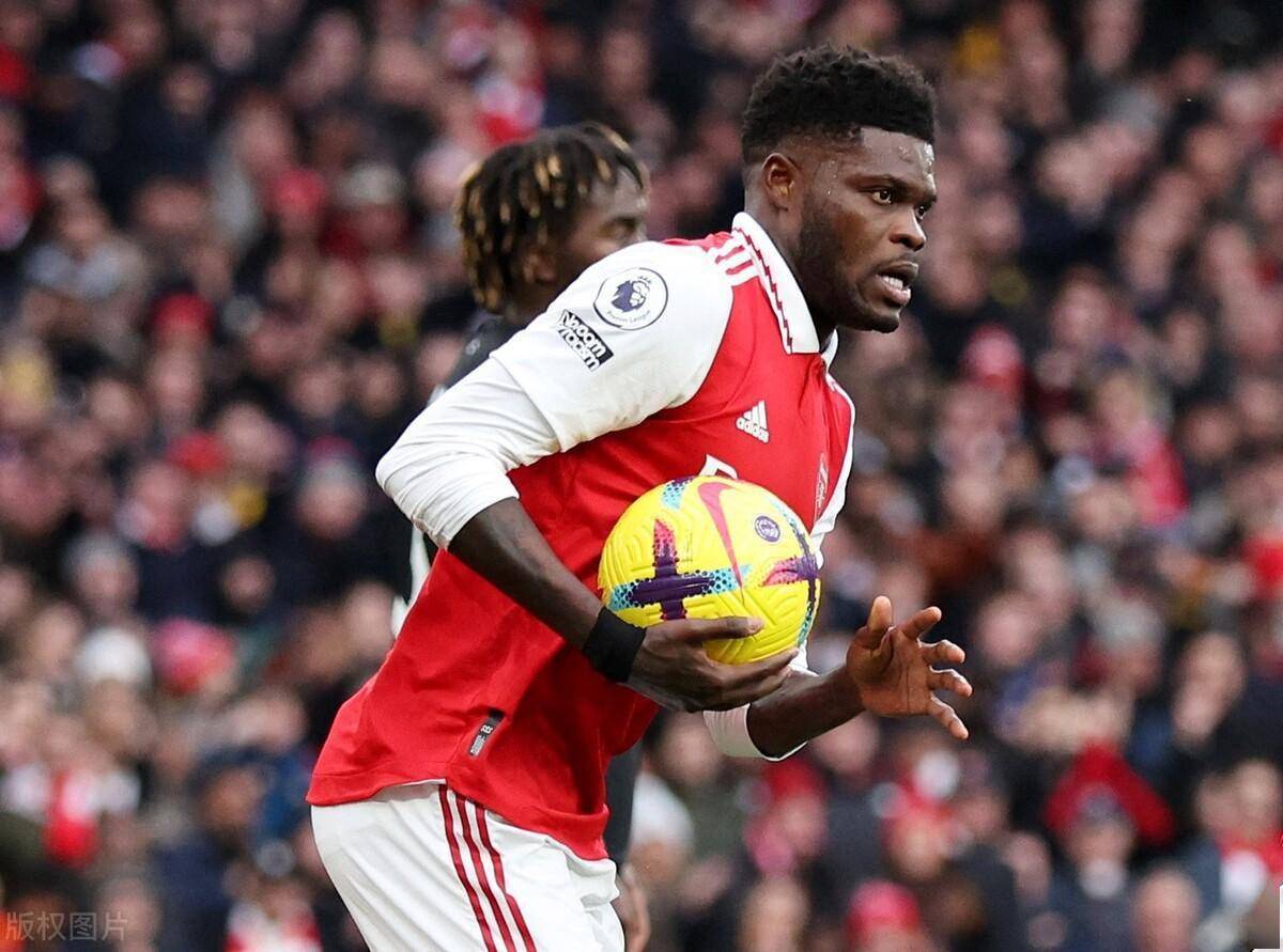 英超今晨走向成谜，圣安东尼奥马刺止住颓势，信心回归，球队文化再被提及的简单介绍